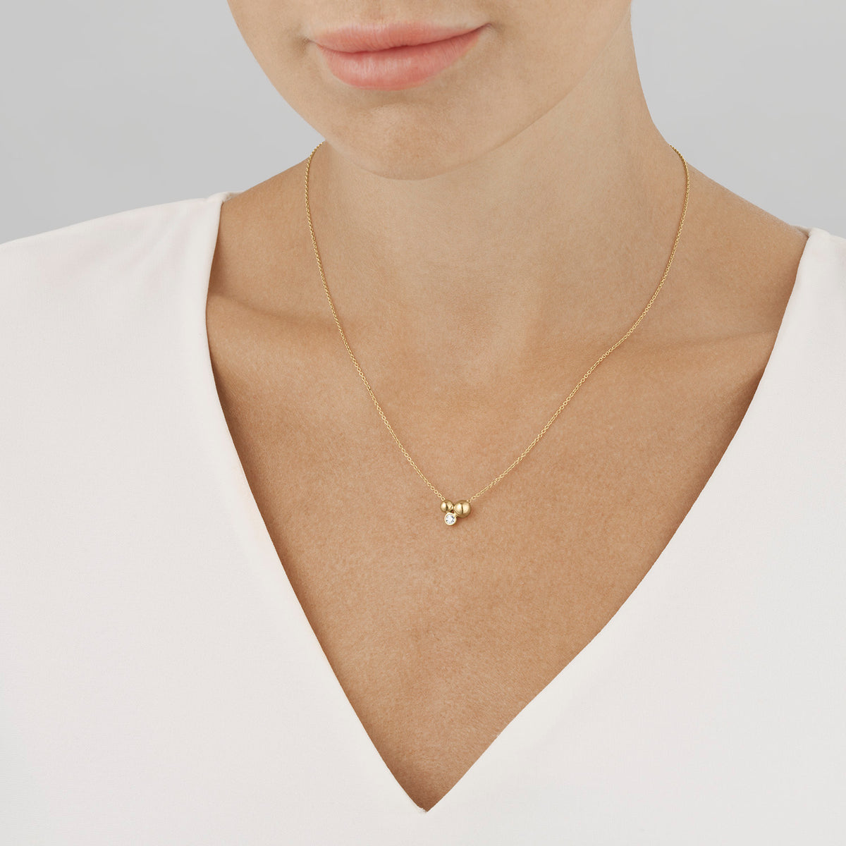 Yellow Gold Moonlight Grapes Pendant With Necklace