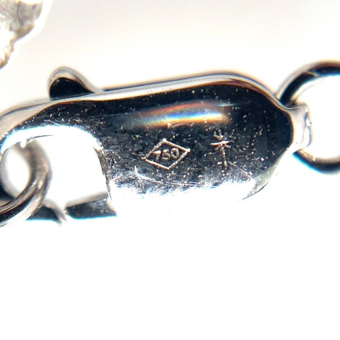 18ct White Gold Sapphire Station Necklace