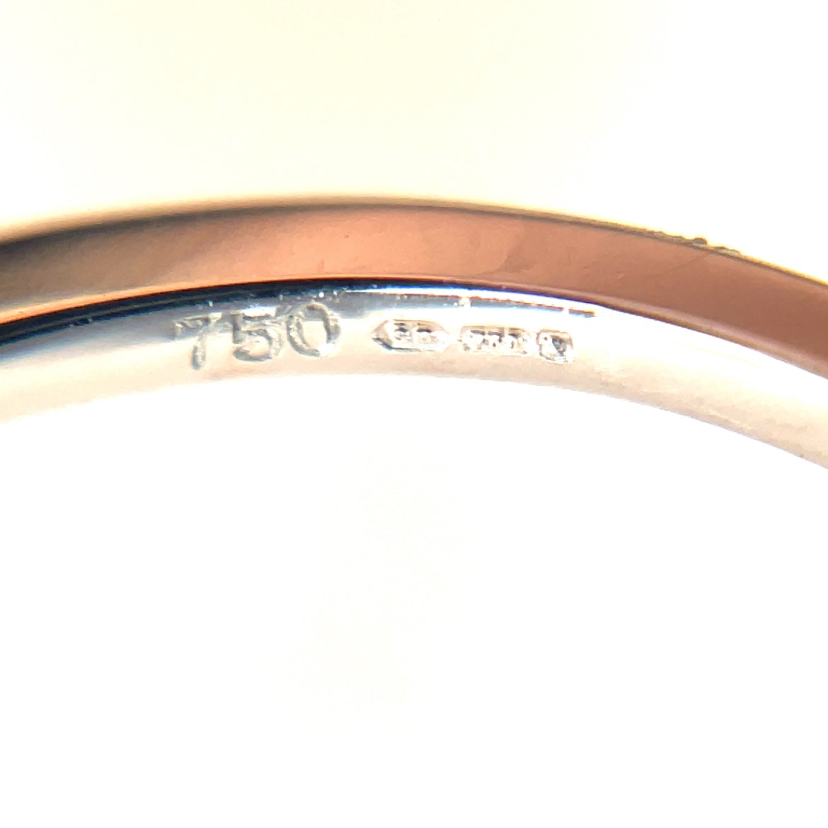 18ct White Gold Sapphire & Diamond Crossover Twist Ring