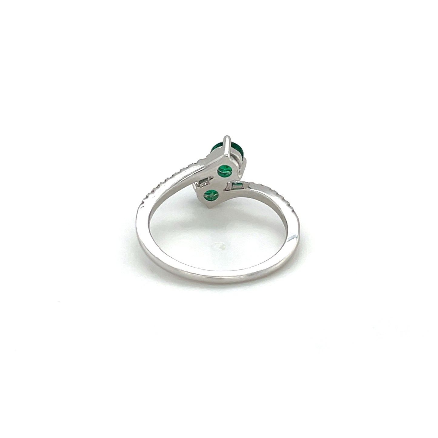 18ct White Gold Emerald & Diamond Crossover Twist Ring