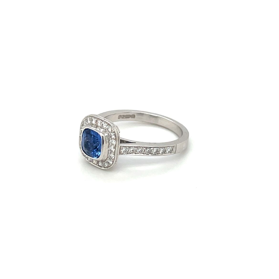 18ct White Gold Sapphire & Diamond Cluster Ring