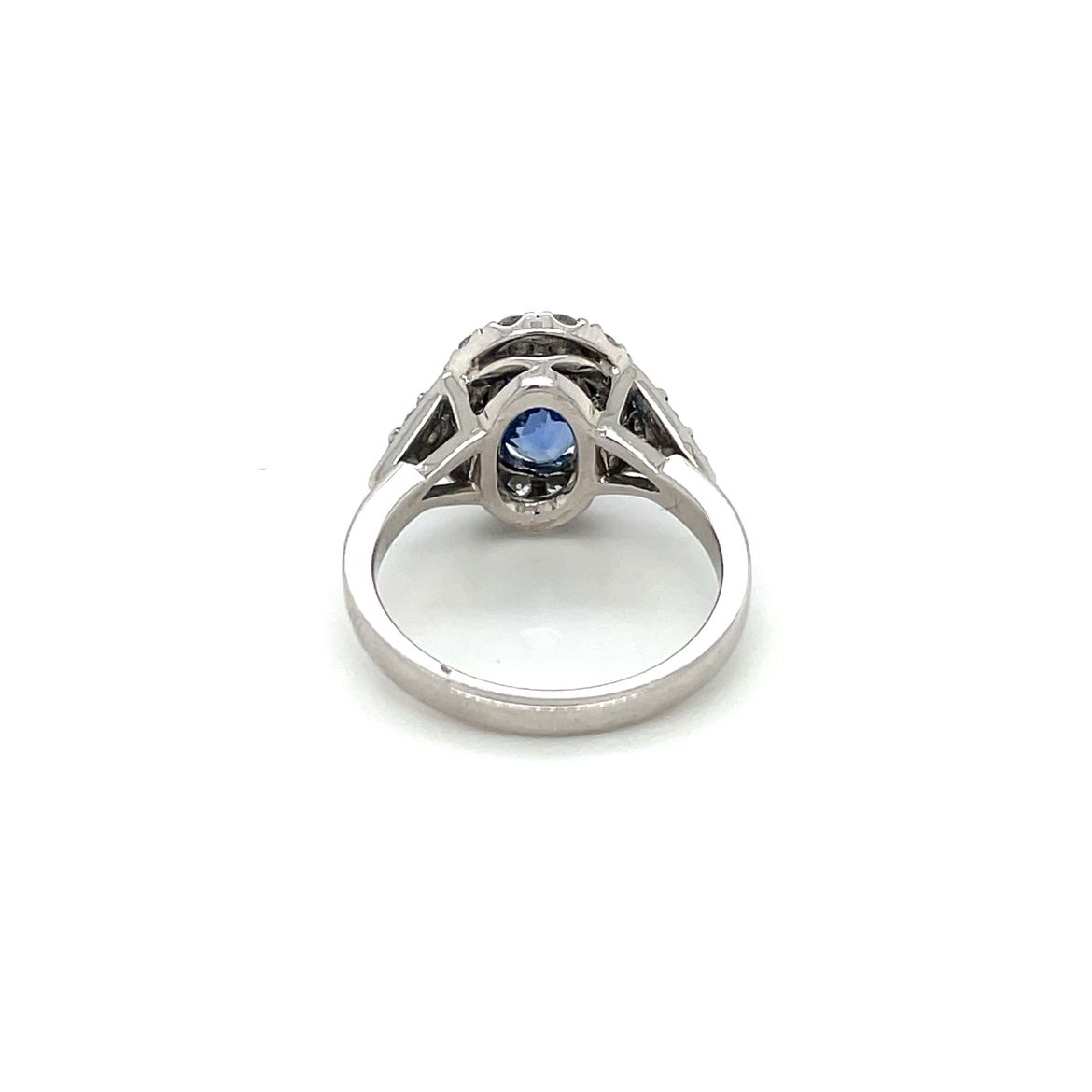 18ct White Gold Oval Sapphire & Diamond Cluster Ring