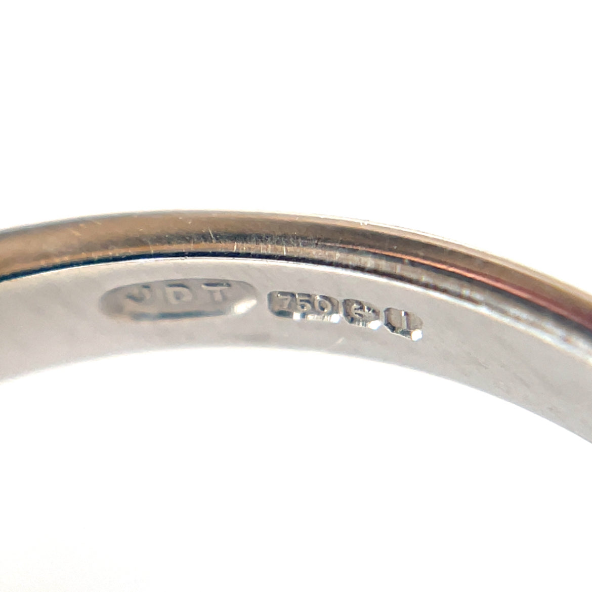 18ct White Gold Diamond Crossover Solitaire Ring