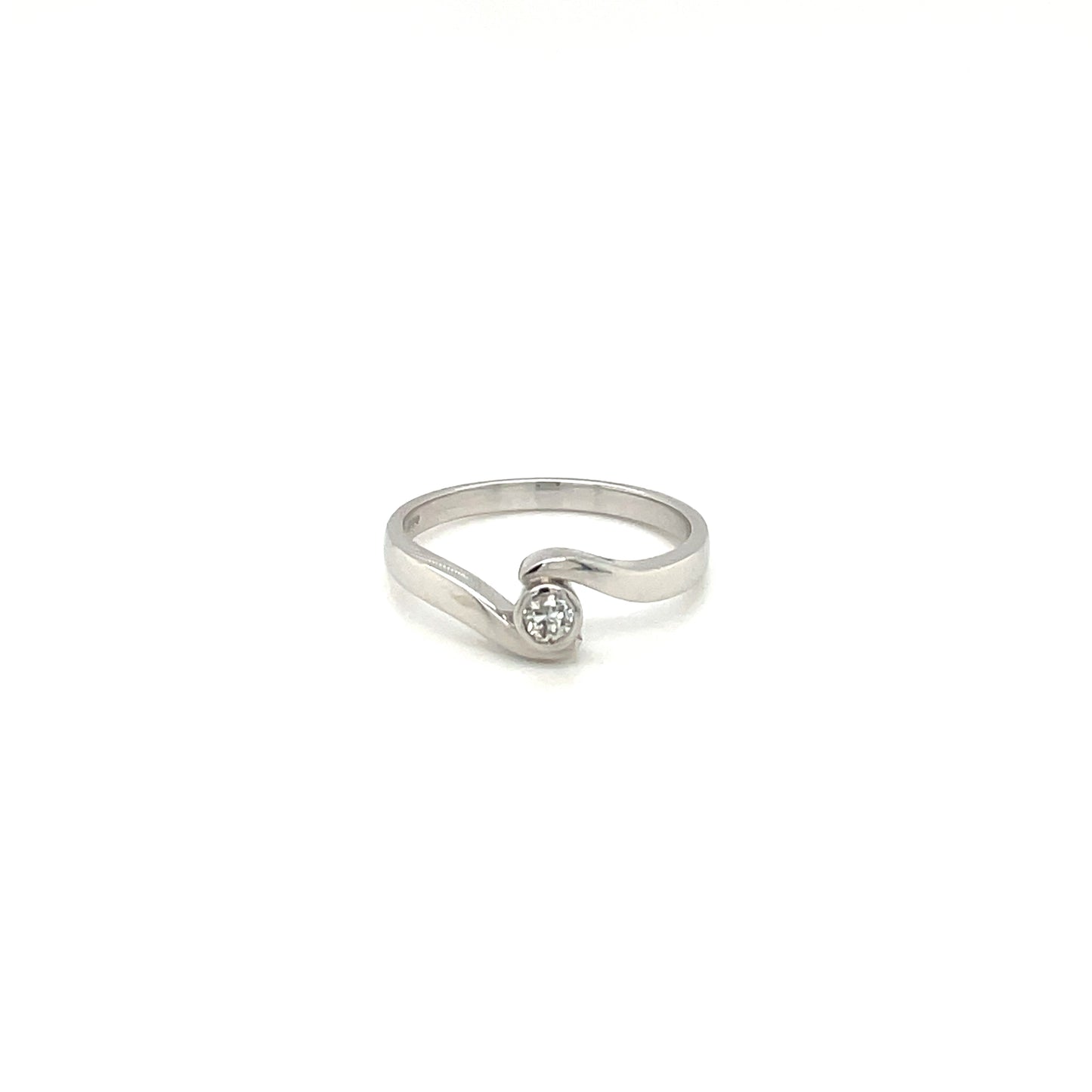 18ct White Gold Diamond Crossover Solitaire Ring