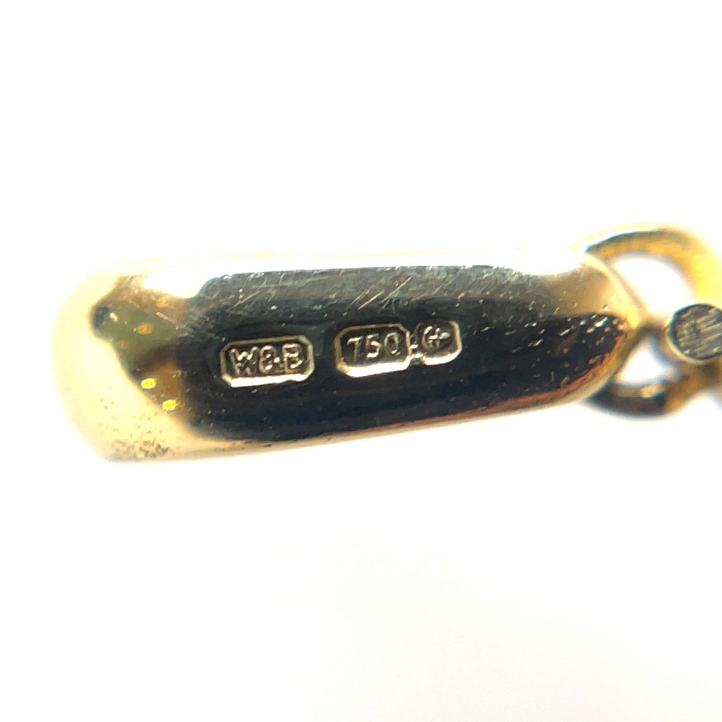 18ct Yellow Gold Opal & Diamond Pendant