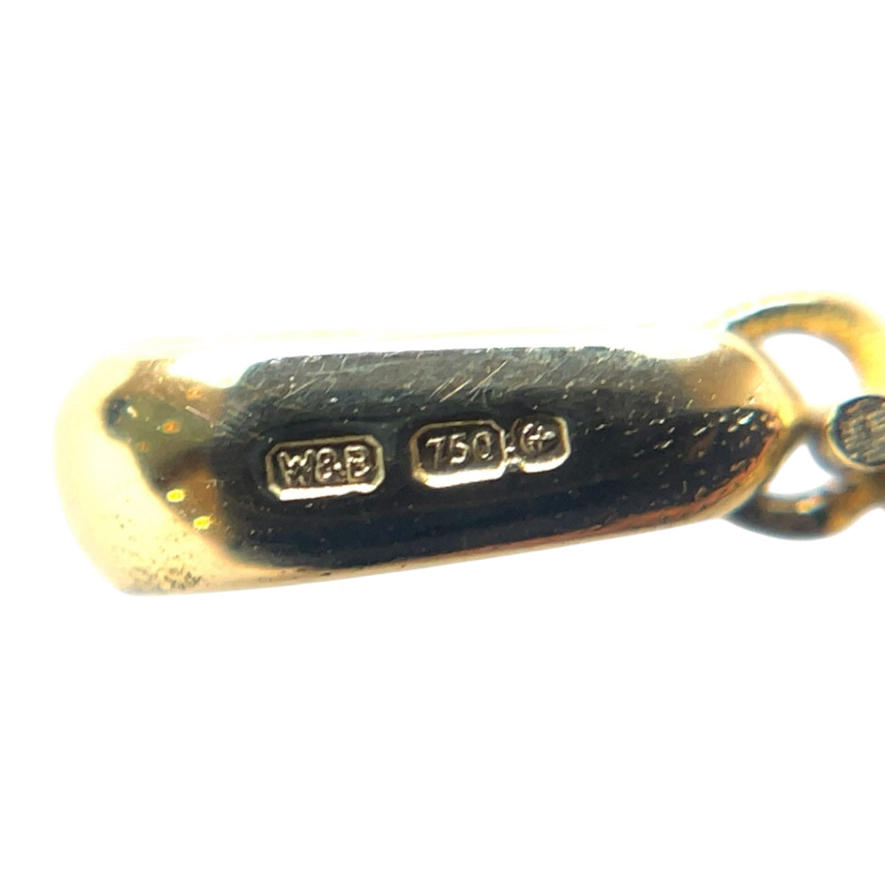 18ct Yellow Gold Opal & Diamond Pendant