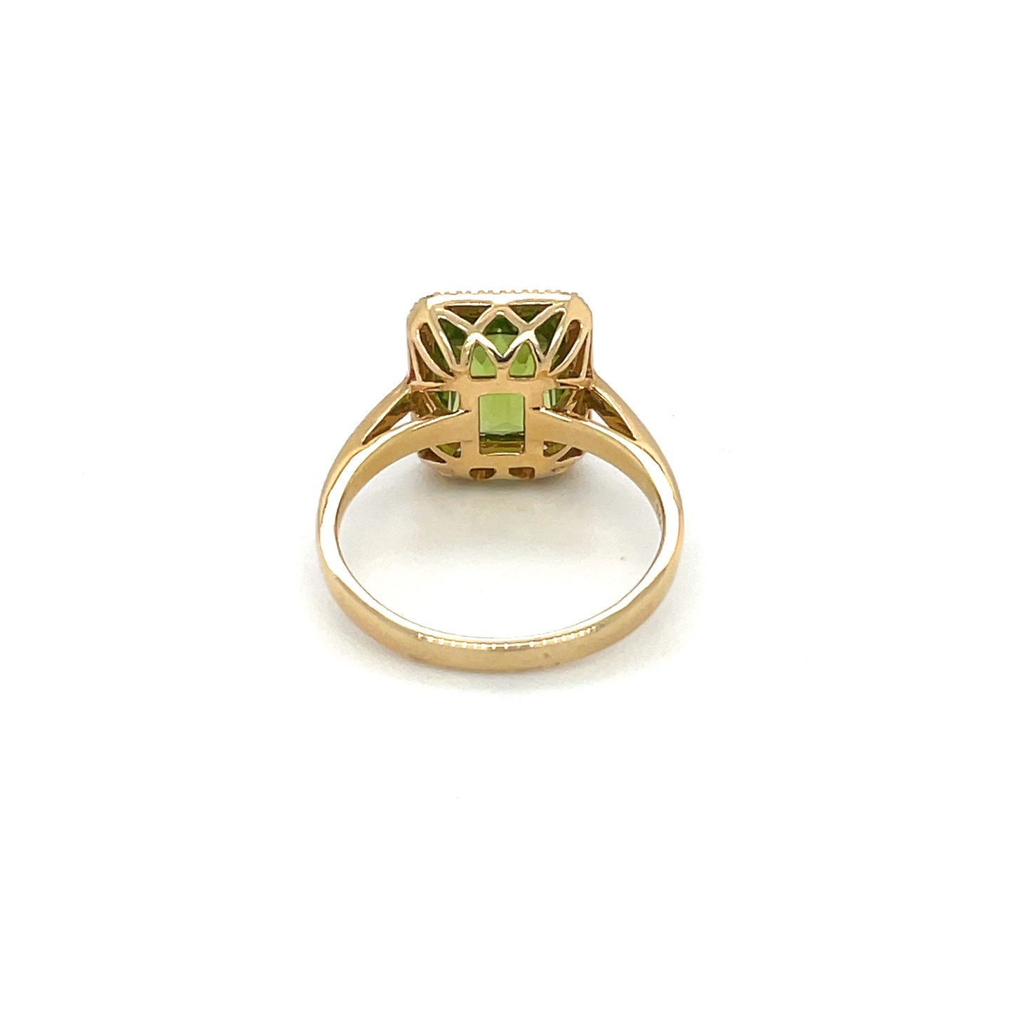 18ct Yellow Gold Peridot & Diamond Cluster Ring