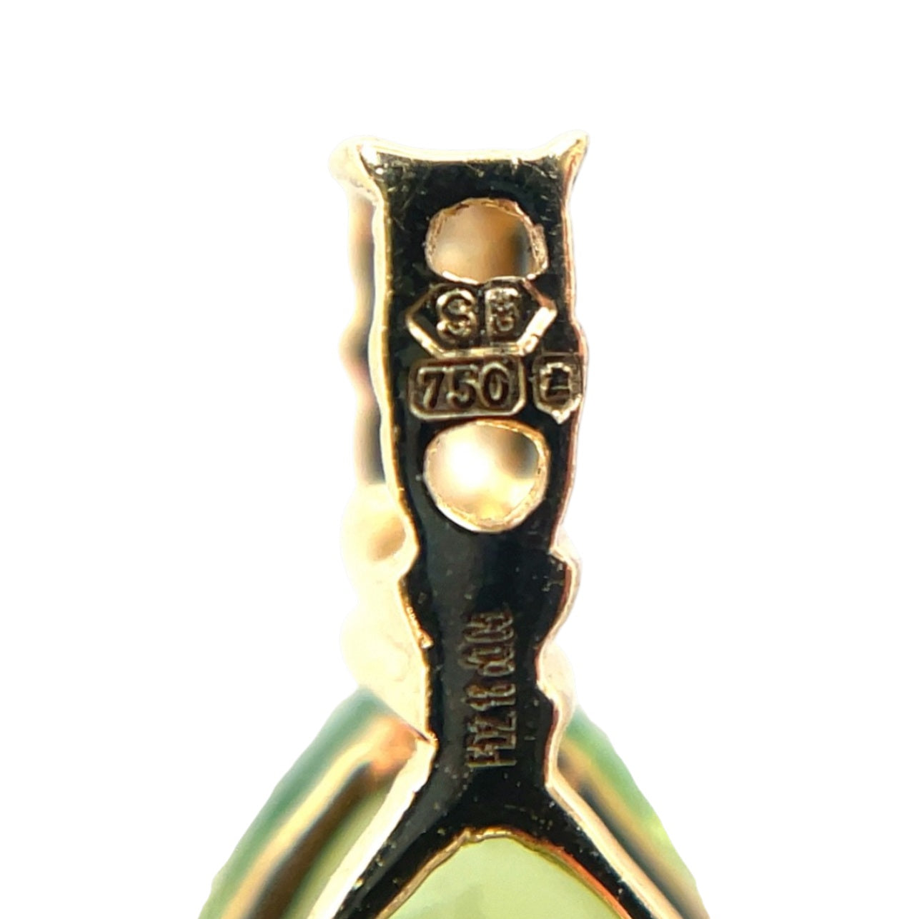 18ct Yellow Gold Peridot & Diamond Pendant