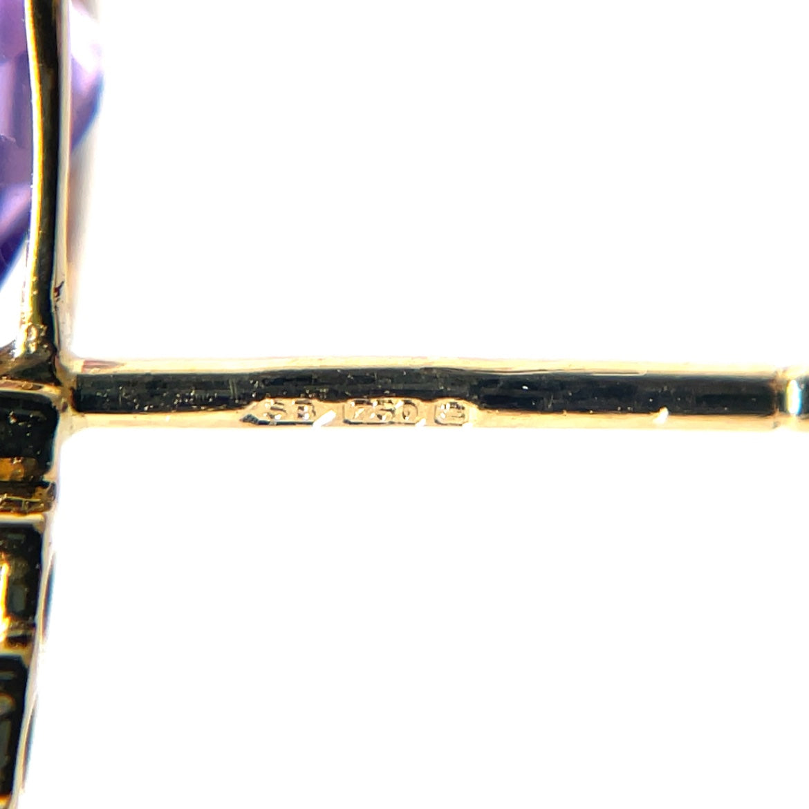 18ct Yellow Gold Amethyst & Diamond Earrings