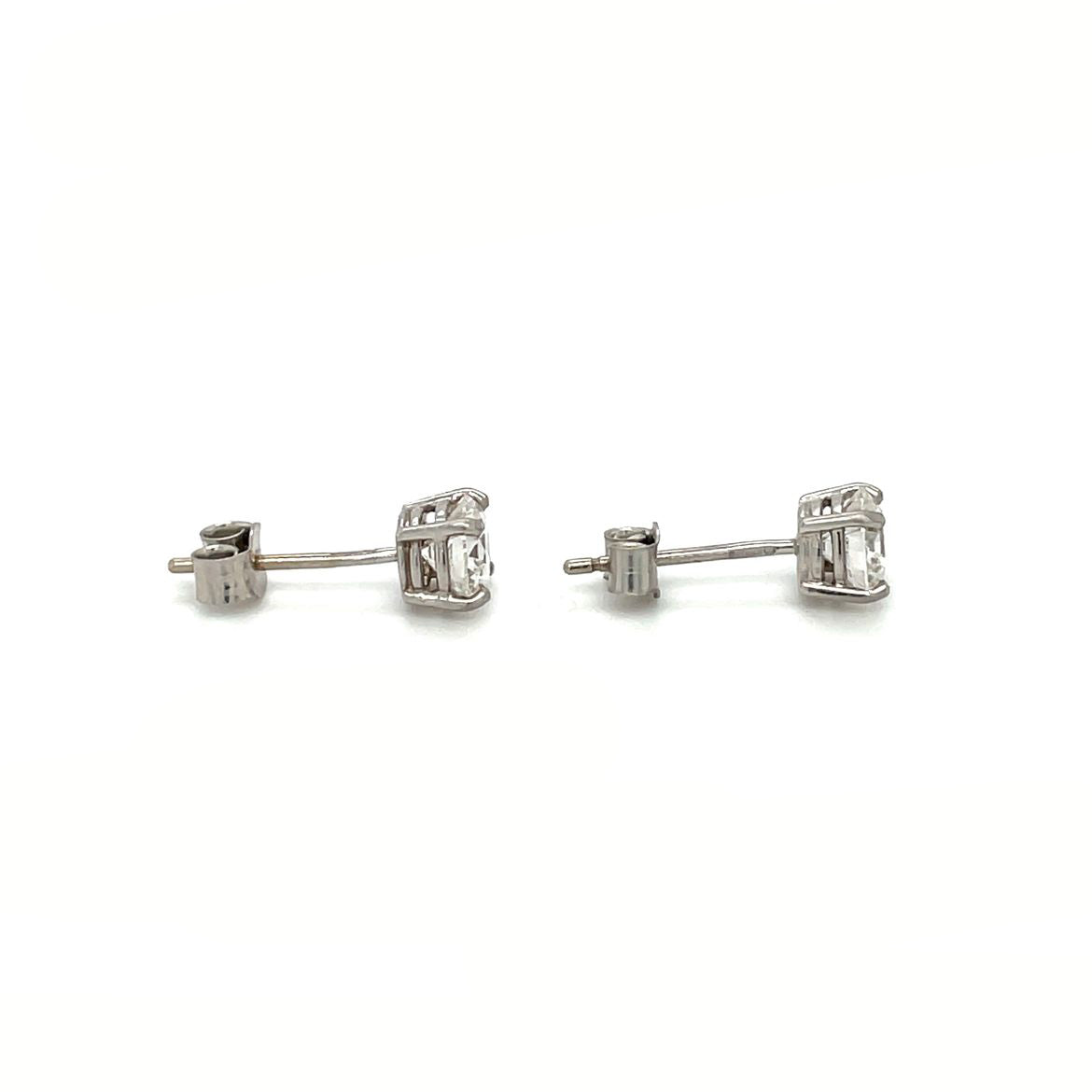 18ct White Gold Diamond Stud Earrings