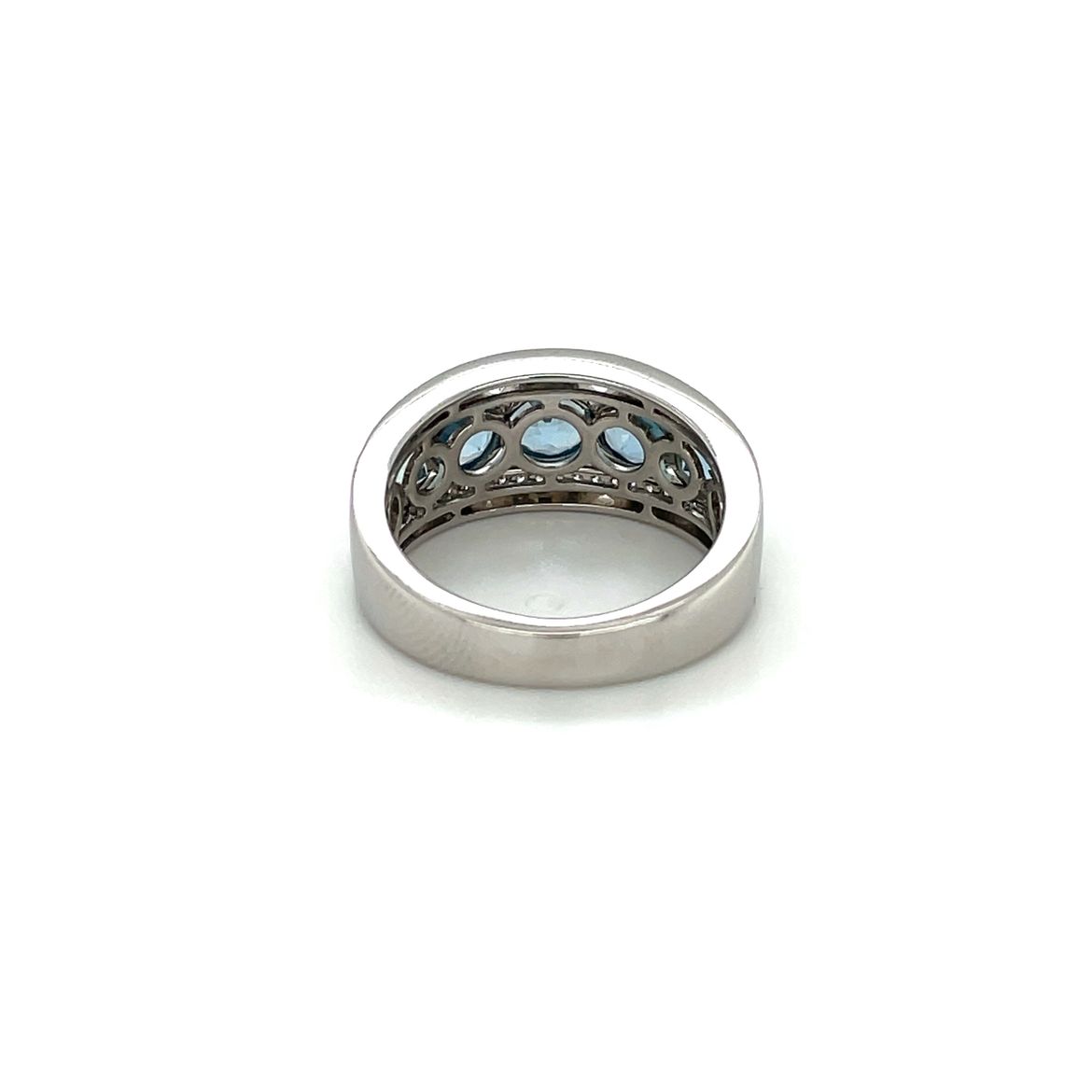 Platinum Aquamarine & Diamond Dress Ring (L)