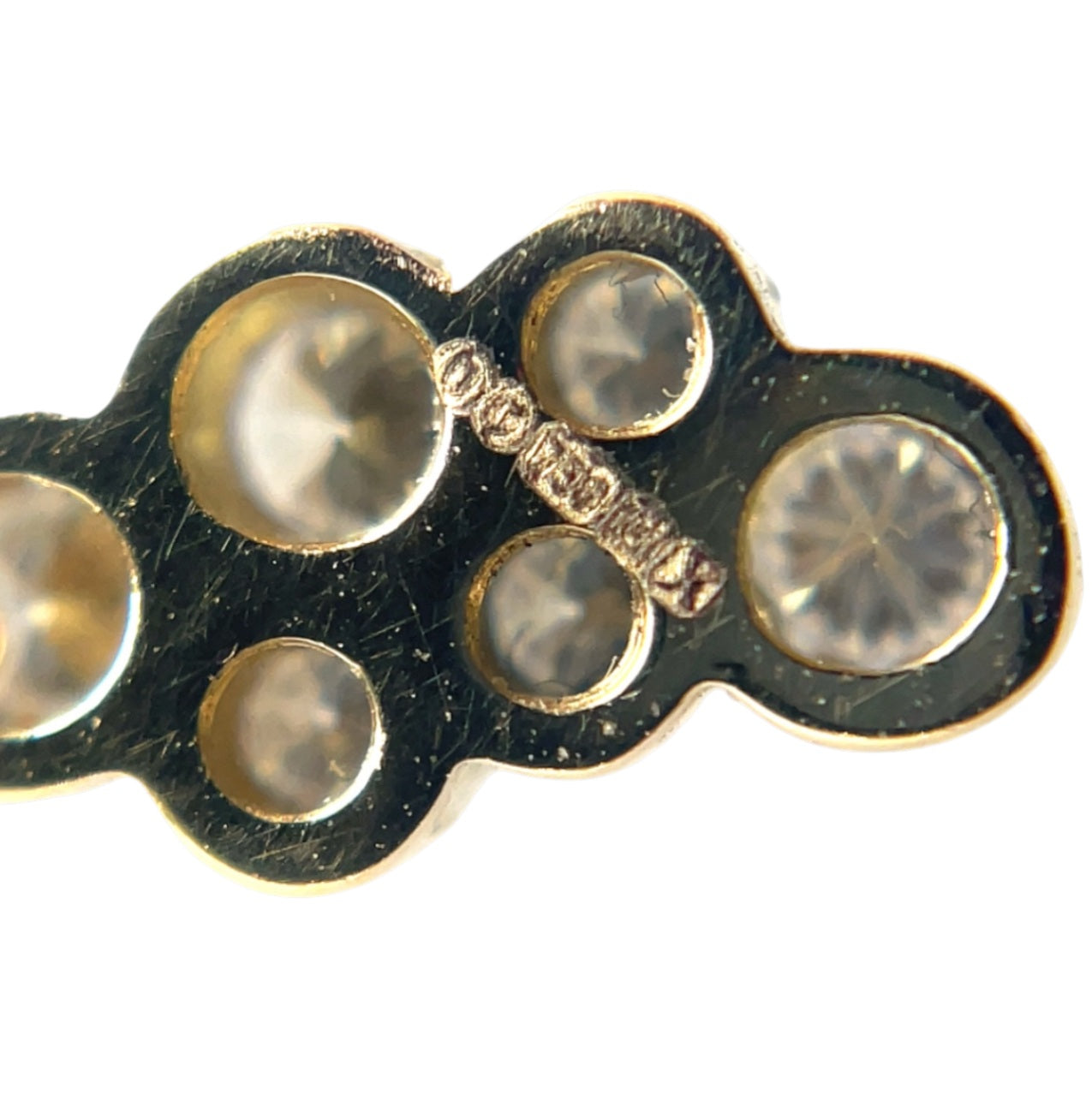 18ct Yellow Gold Diamond Cluster Pendant & Chain (16")