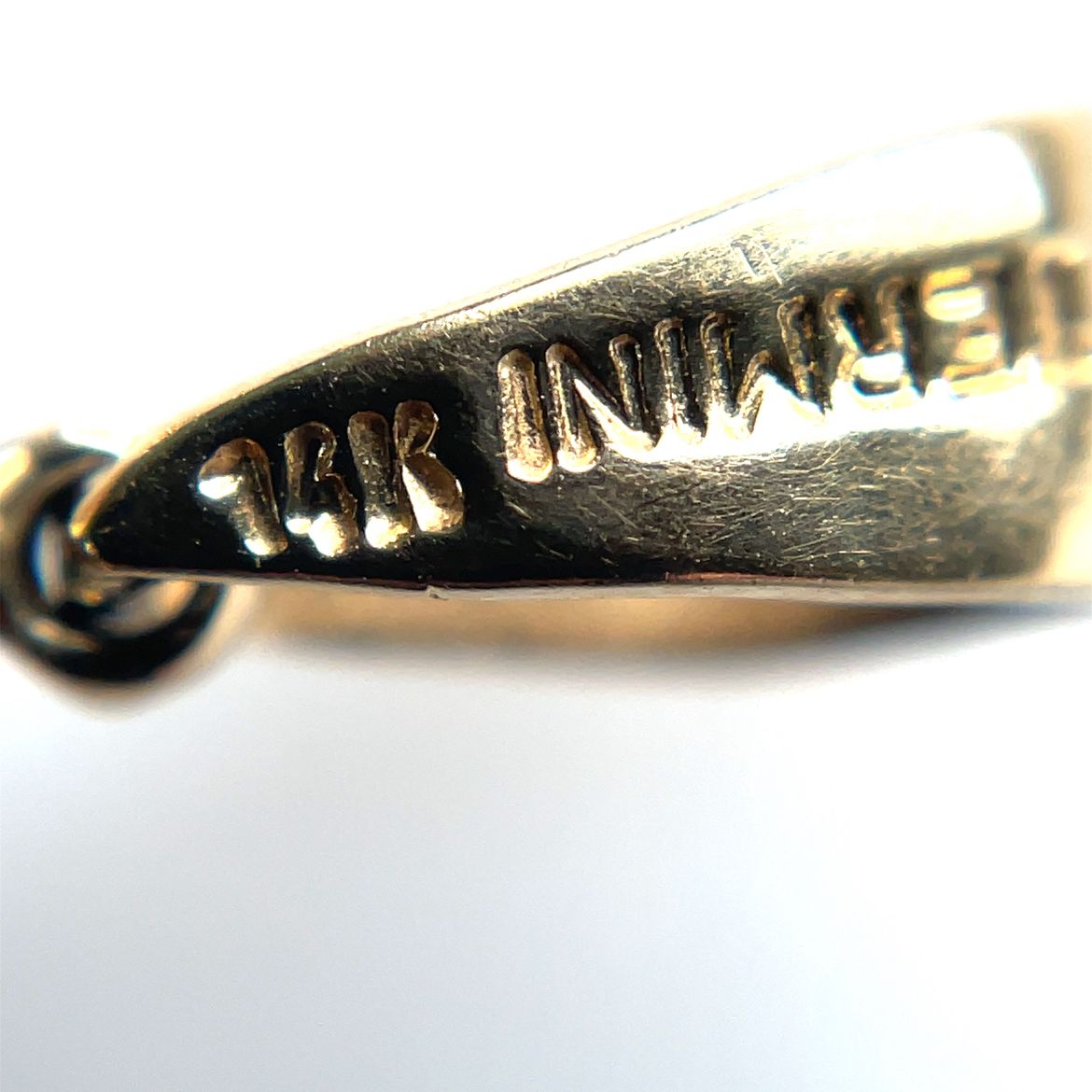 14ct Yellow Gold Wood & Diamond Ship Wheel Pendant