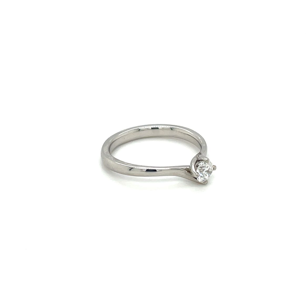 Platinum Diamond Twist Solitaire Ring