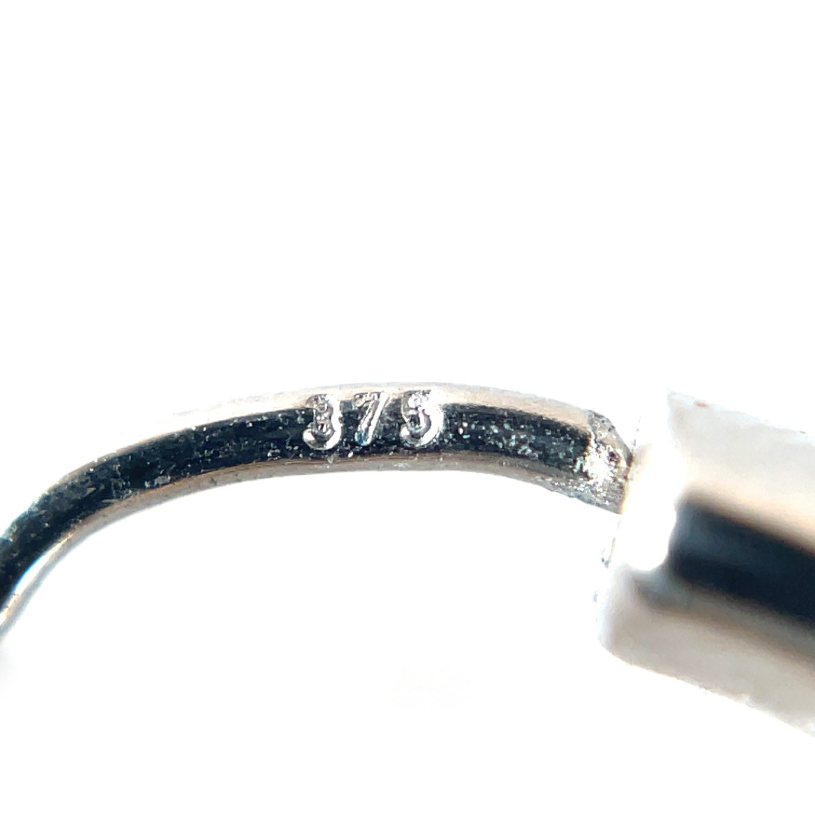 9ct White Gold Hinged Hoop Earrings (17x5mm)