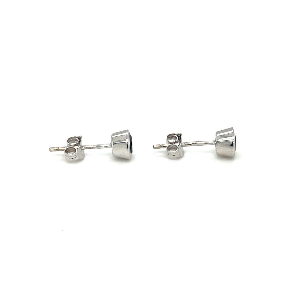 18ct White Gold Sapphire Stud Earrings