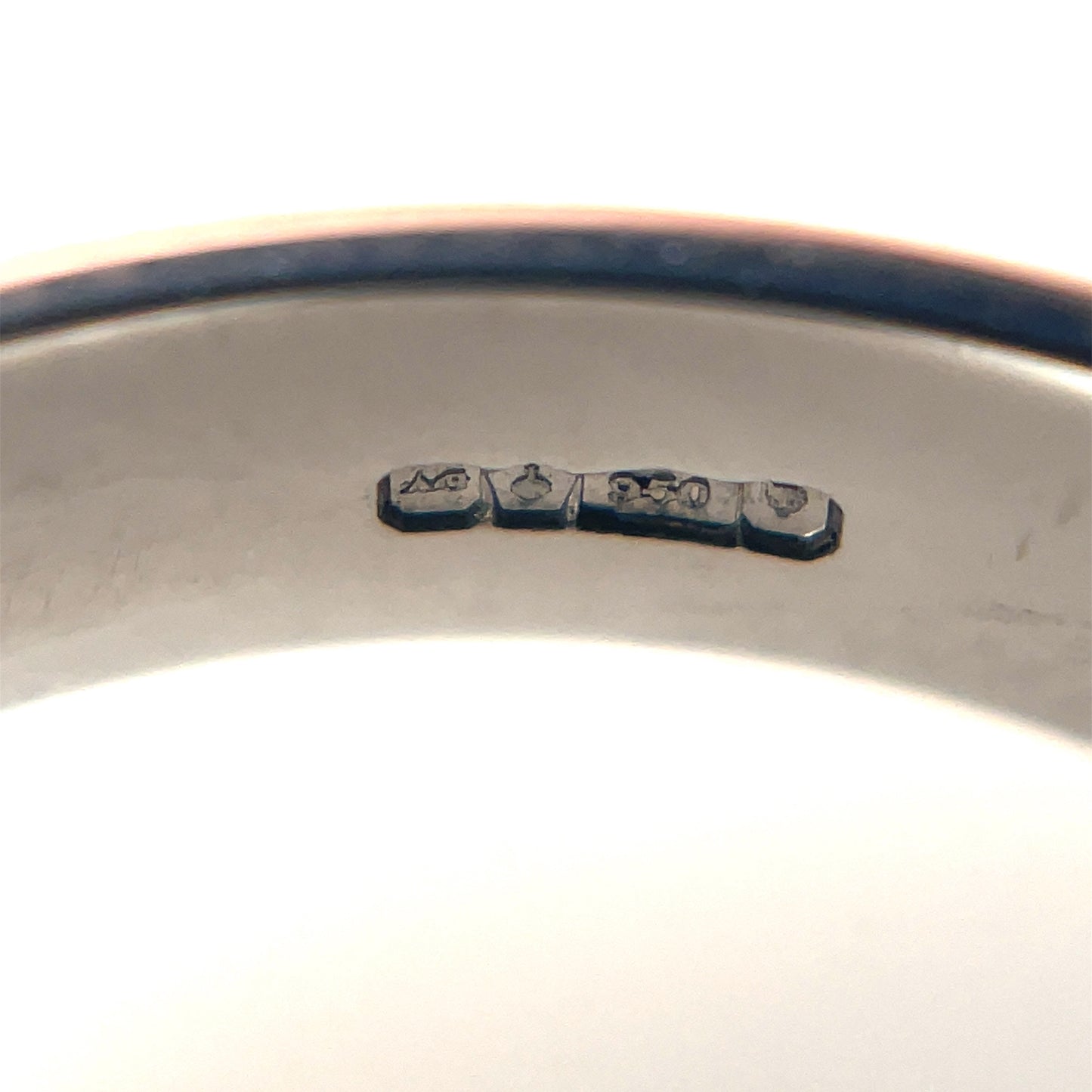 Platinum Traditional Court Wedding Band