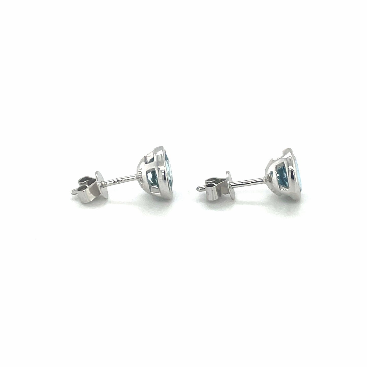 18ct White Gold Round Aquamarine Stud Earrings