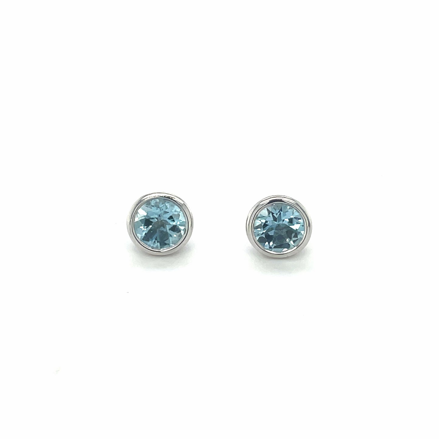 18ct White Gold Round Aquamarine Stud Earrings
