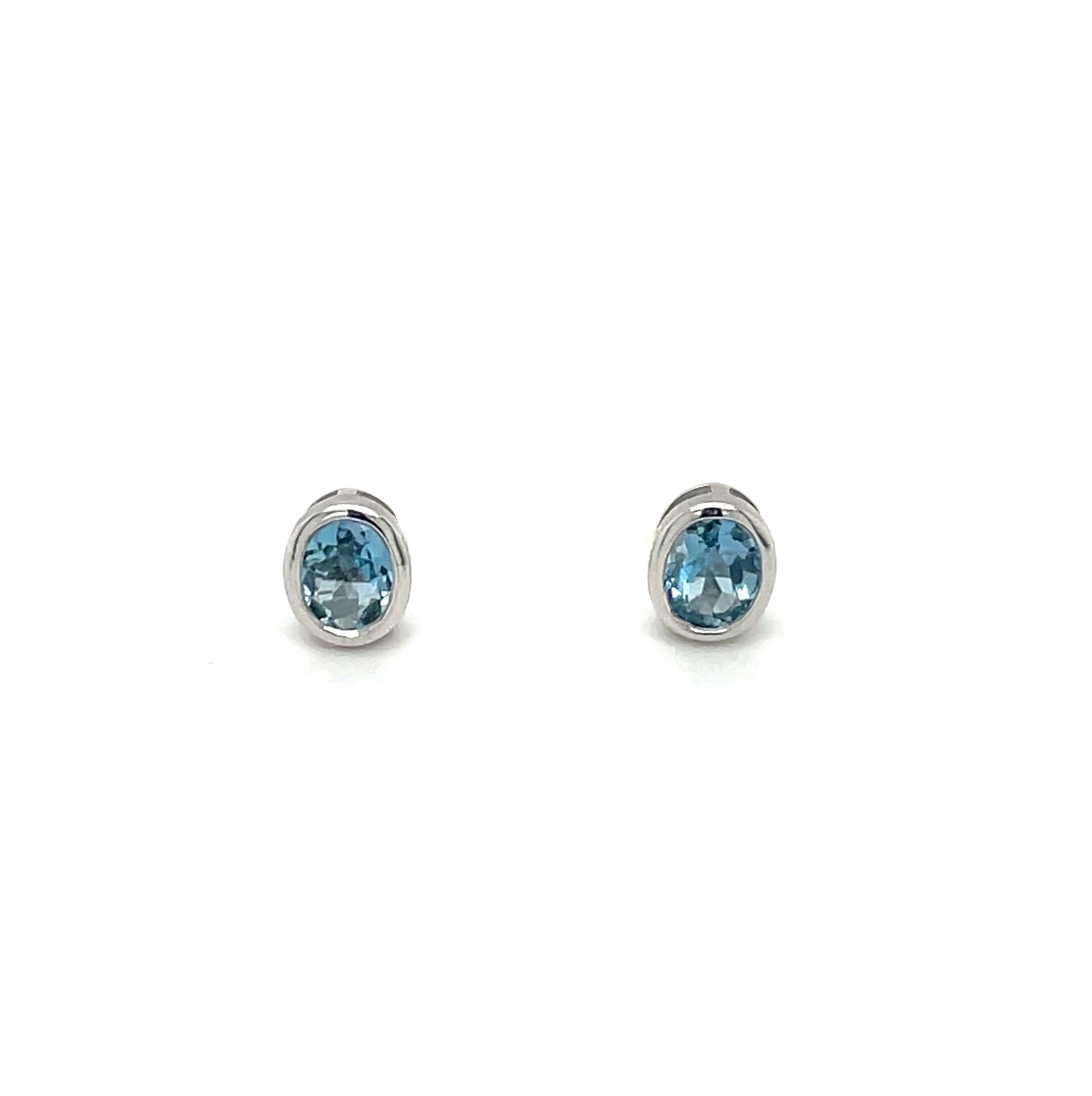9ct White Gold Aquamarine Stud Earrings