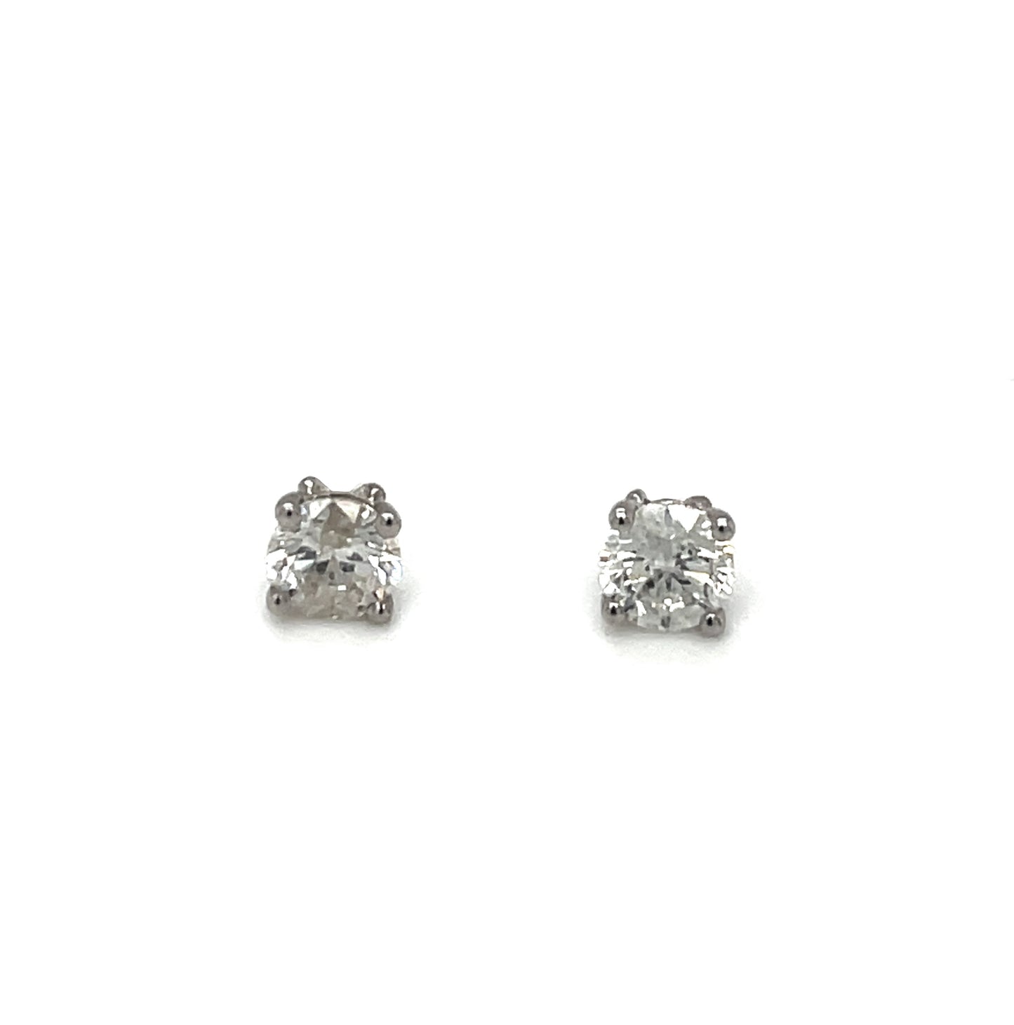 18ct White Gold Diamond Stud Earrings