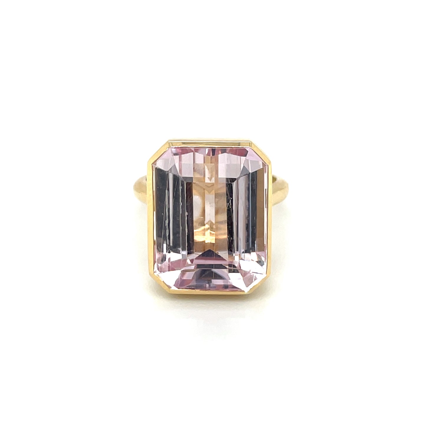 18ct Yellow Gold Large Kunzite Dress Ring