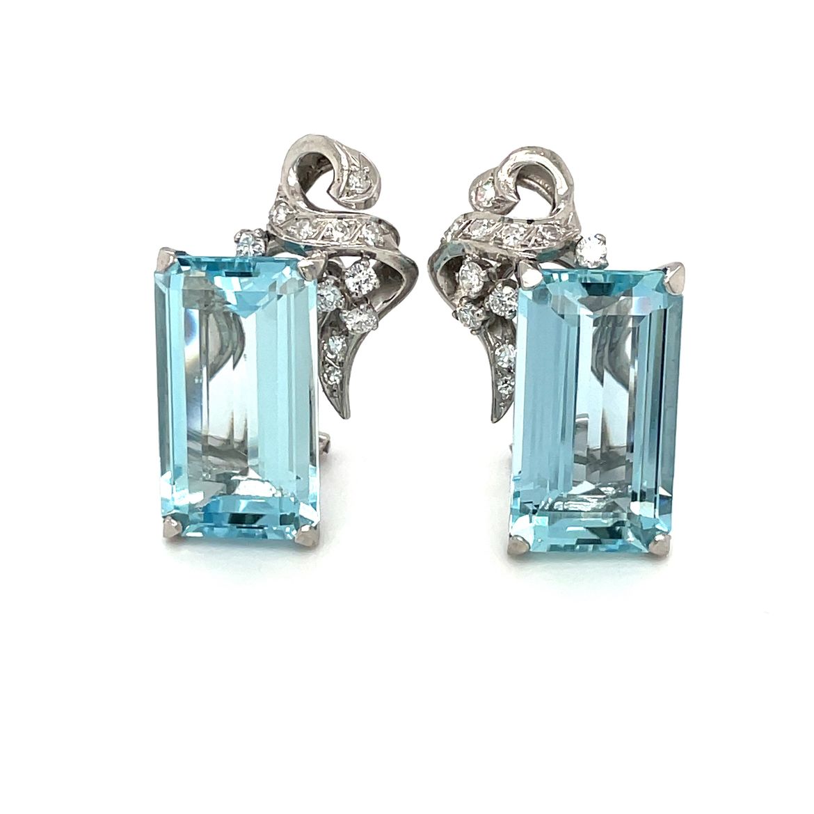 18ct White Gold Aquamarine & Diamond Earrings