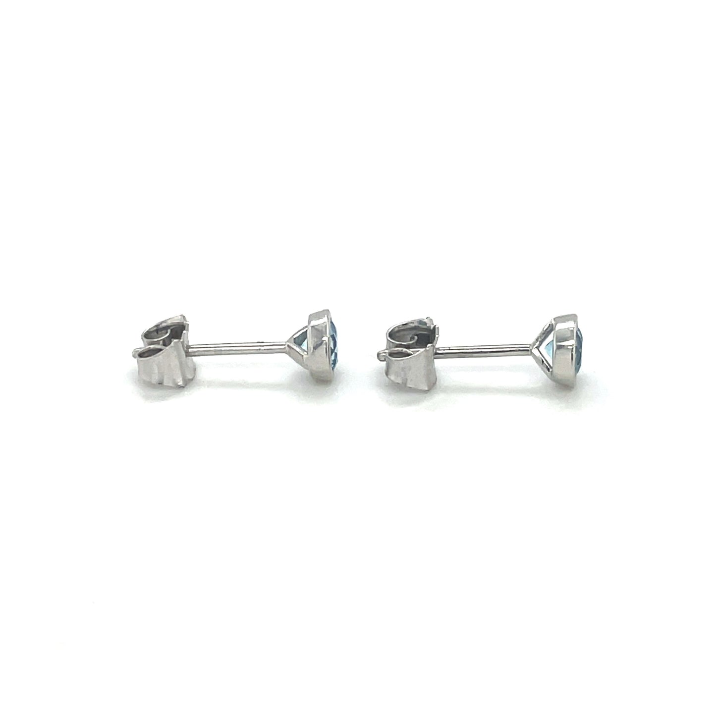18ct White Gold Round Aquamarine Stud Earrings