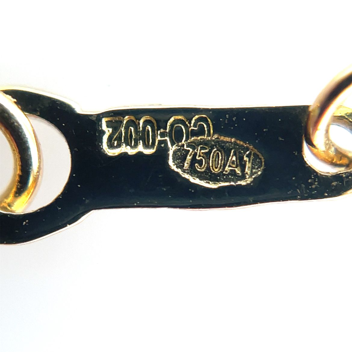 18ct Yellow Gold Diamond Line Bracelet