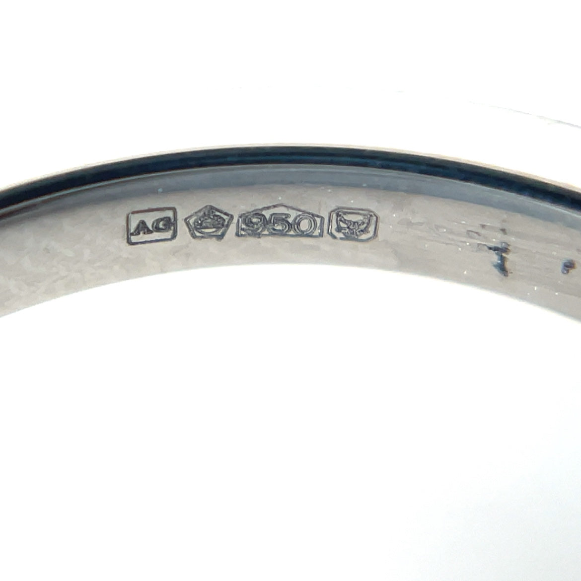 Platinum Soft Court 2.5mm Wedding Band