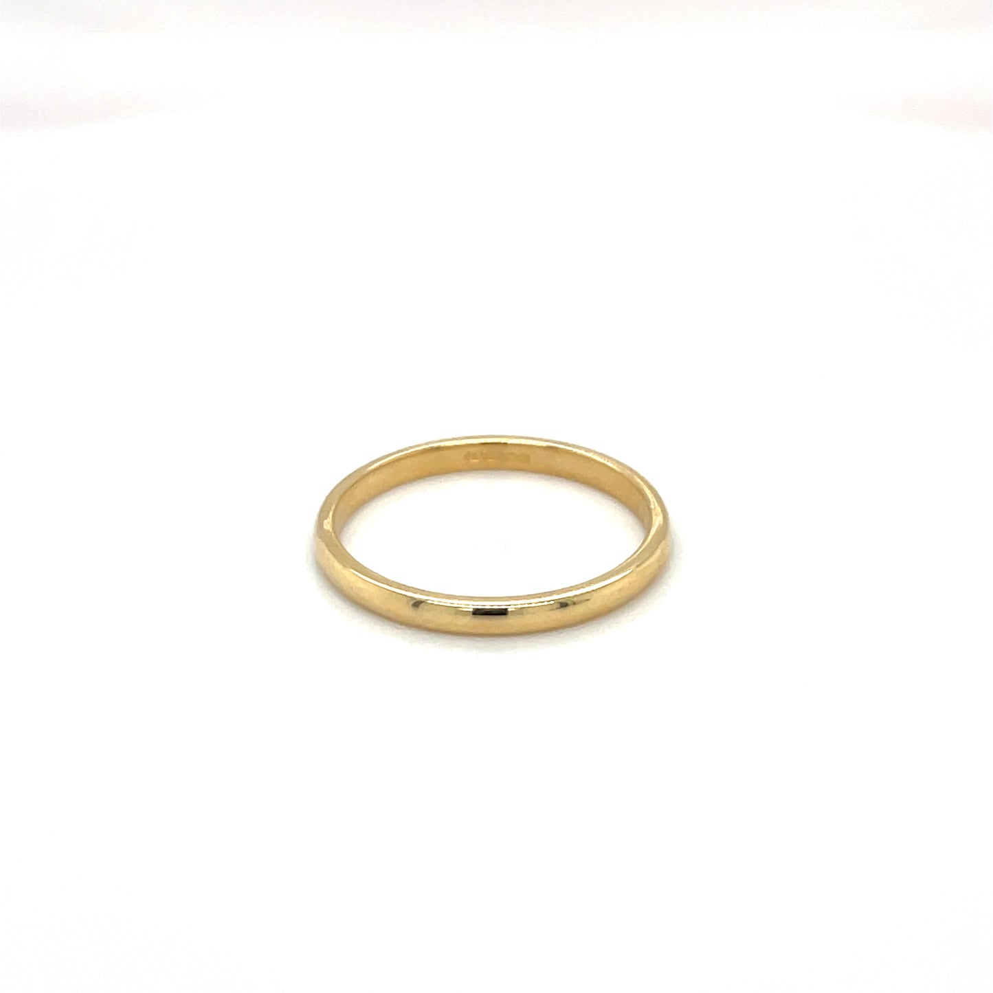 18ct Yellow Gold Traditional Court 2mm Wedding Band