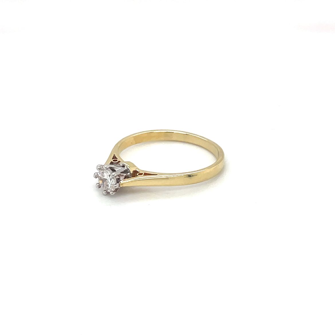 18ct Yellow Gold Diamond Solitaire Ring