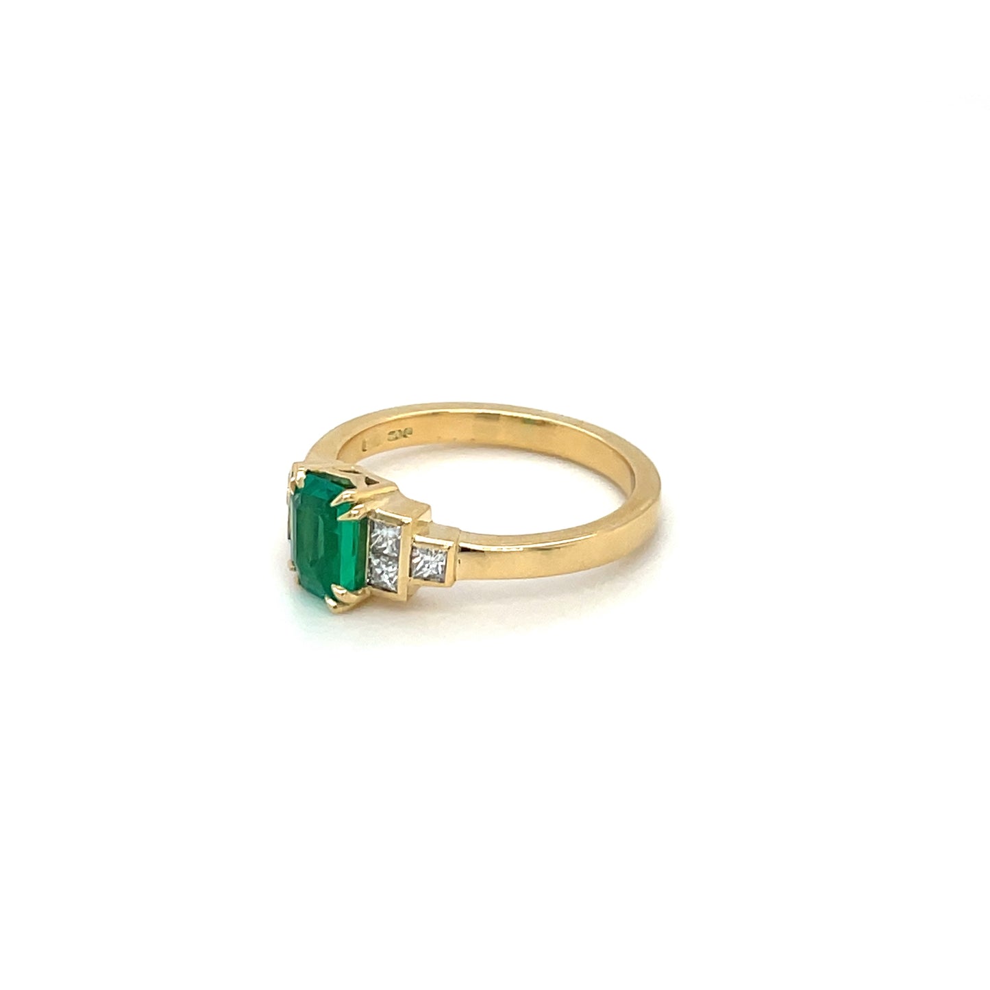 18ct Yellow Gold Emerald & Diamond Ring