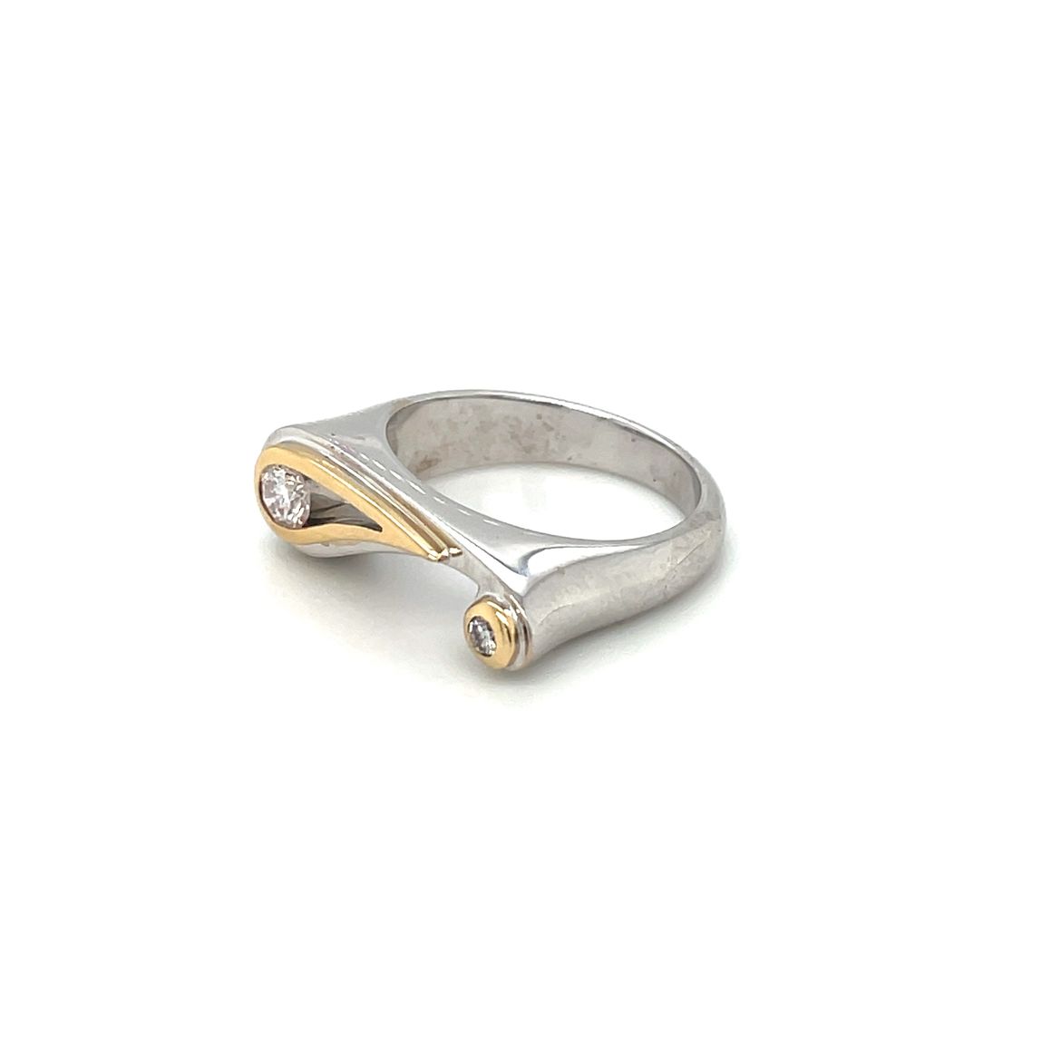 18ct Yellow & White Gold Diamond Contemporary Ring