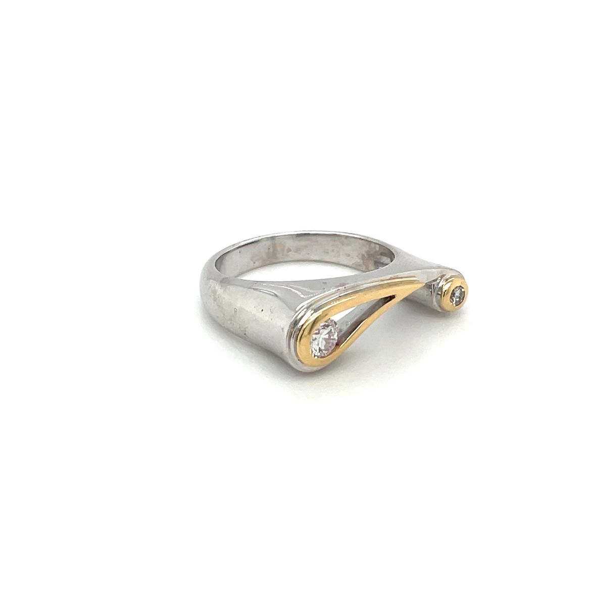18ct Yellow & White Gold Diamond Contemporary Ring