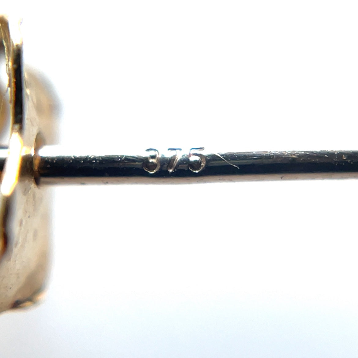 9ct Yellow Gold Onyx Clover Stud Earrings