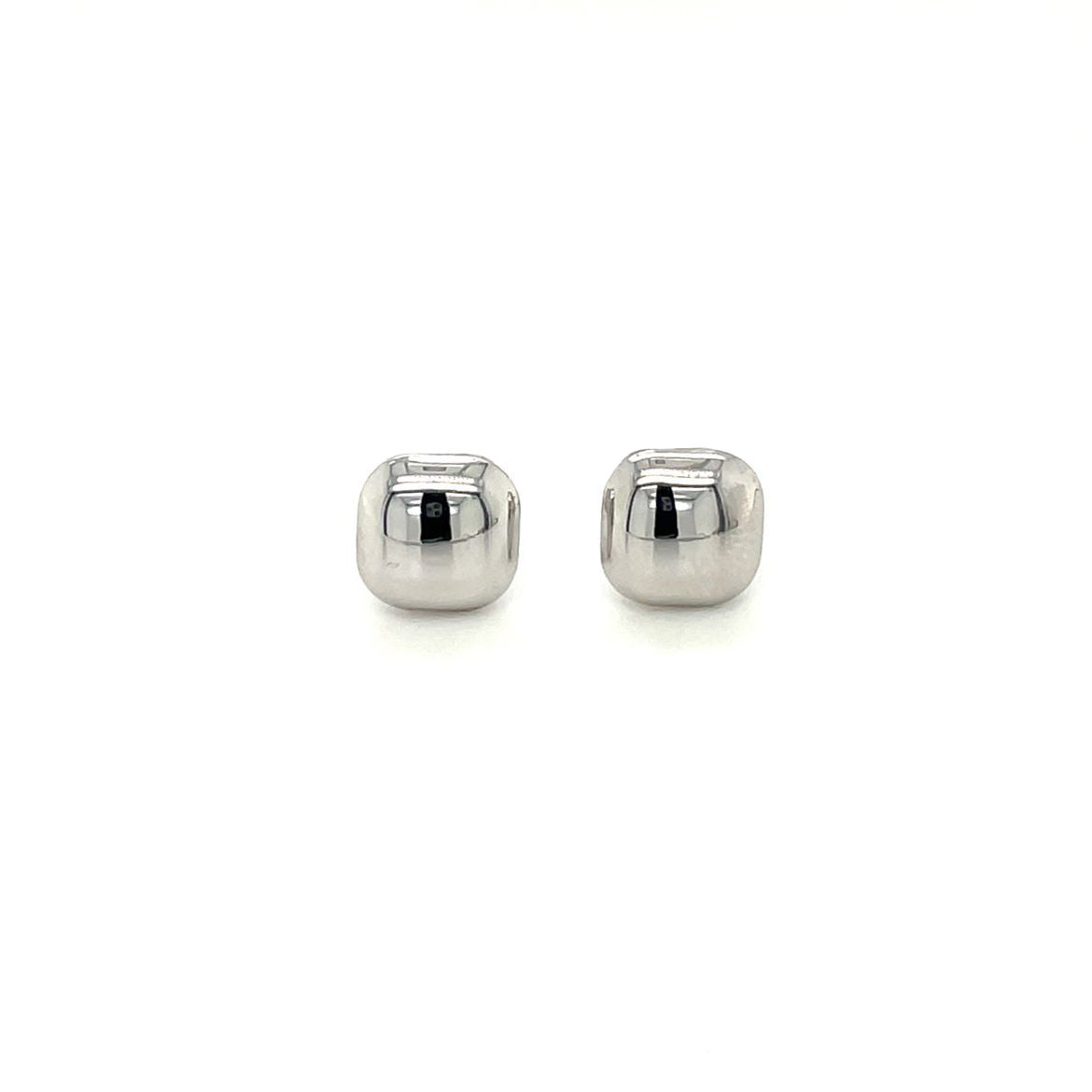 9ct White Gold Cushion-Shaped Stud Earrings