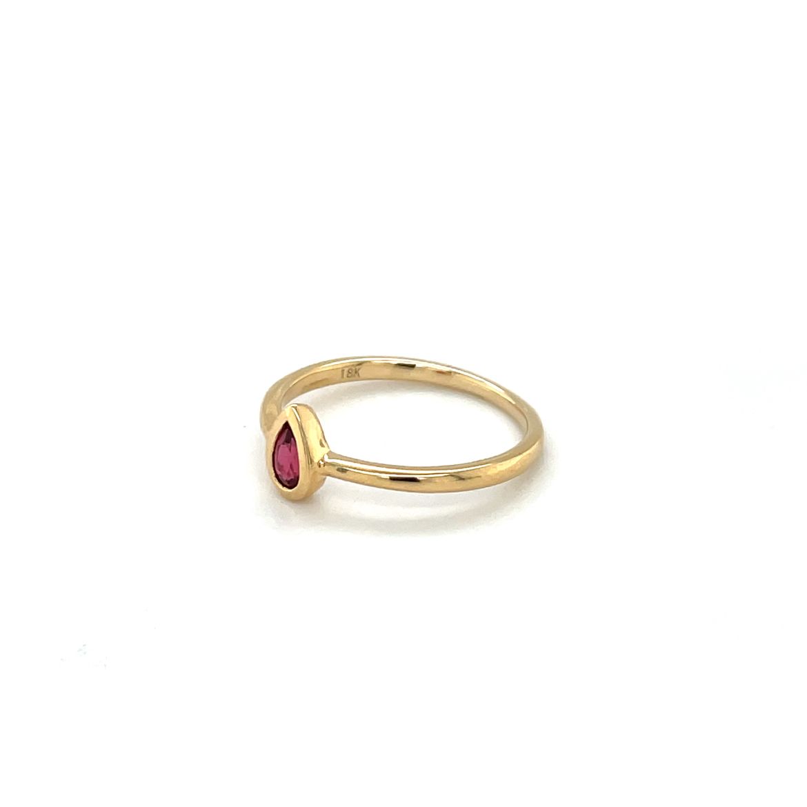 18ct Yellow Gold Pear-Cut Ruby Solitaire Ring