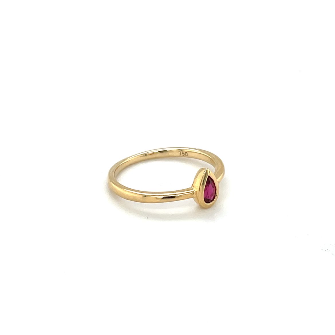 18ct Yellow Gold Pear-Cut Ruby Solitaire Ring