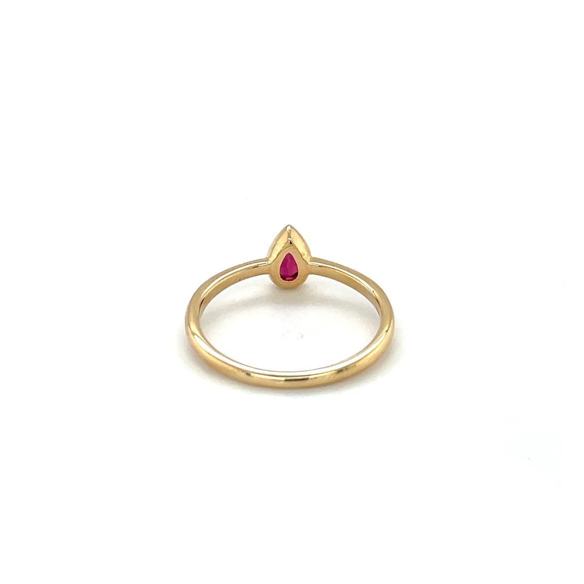 18ct Yellow Gold Pear-Cut Ruby Solitaire Ring