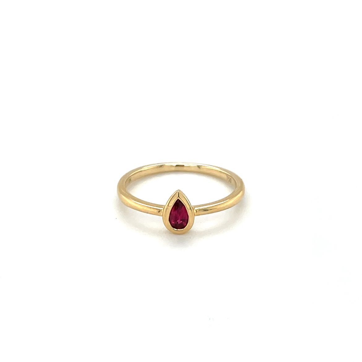 18ct Yellow Gold Pear-Cut Ruby Solitaire Ring