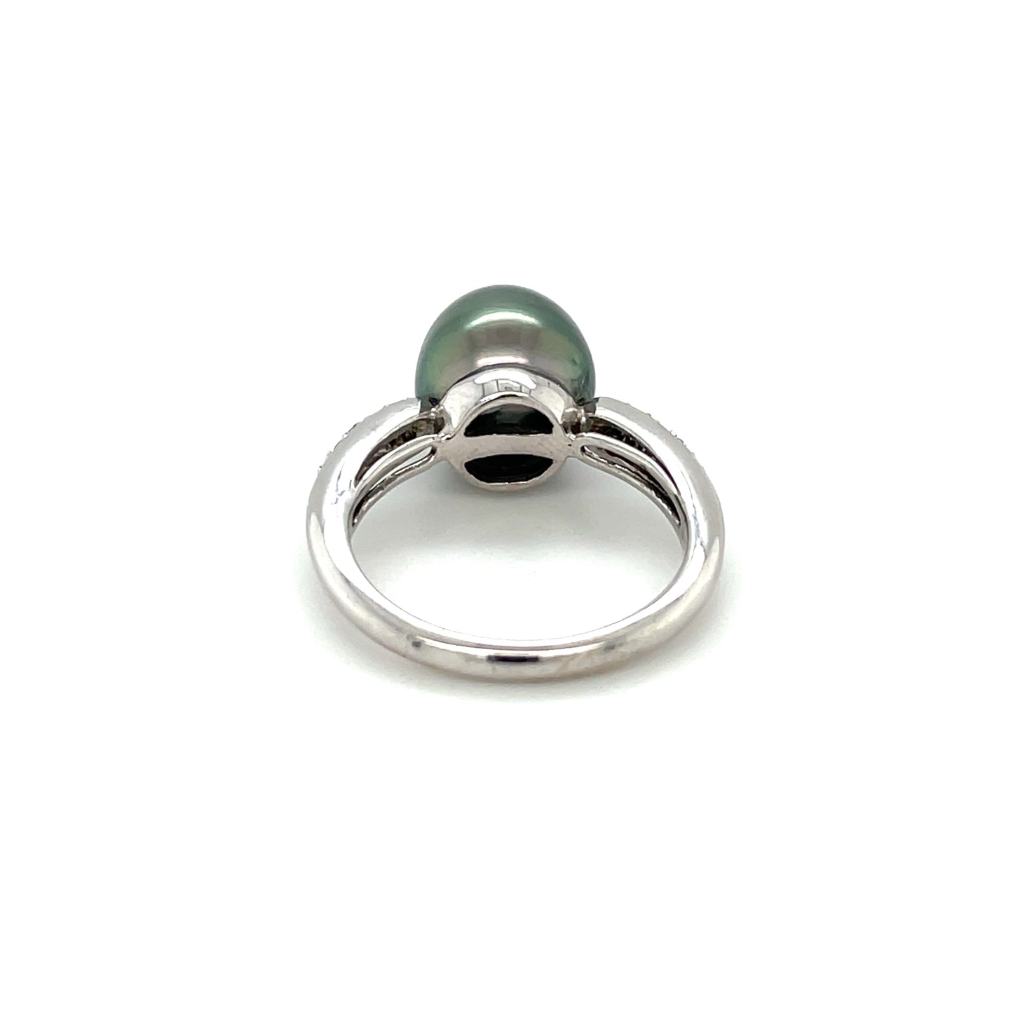 18ct White Gold Tahitian Pearl & Diamond Ring