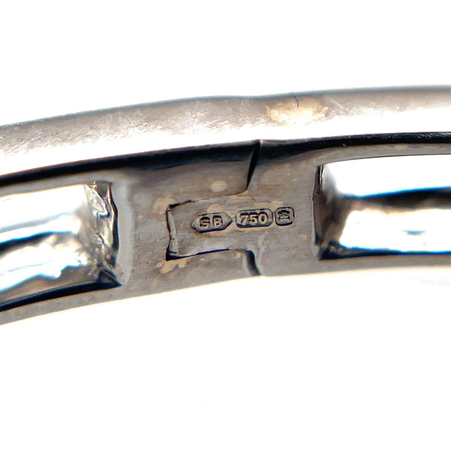 18ct White Gold Diamond Hinged Bubble Bangle