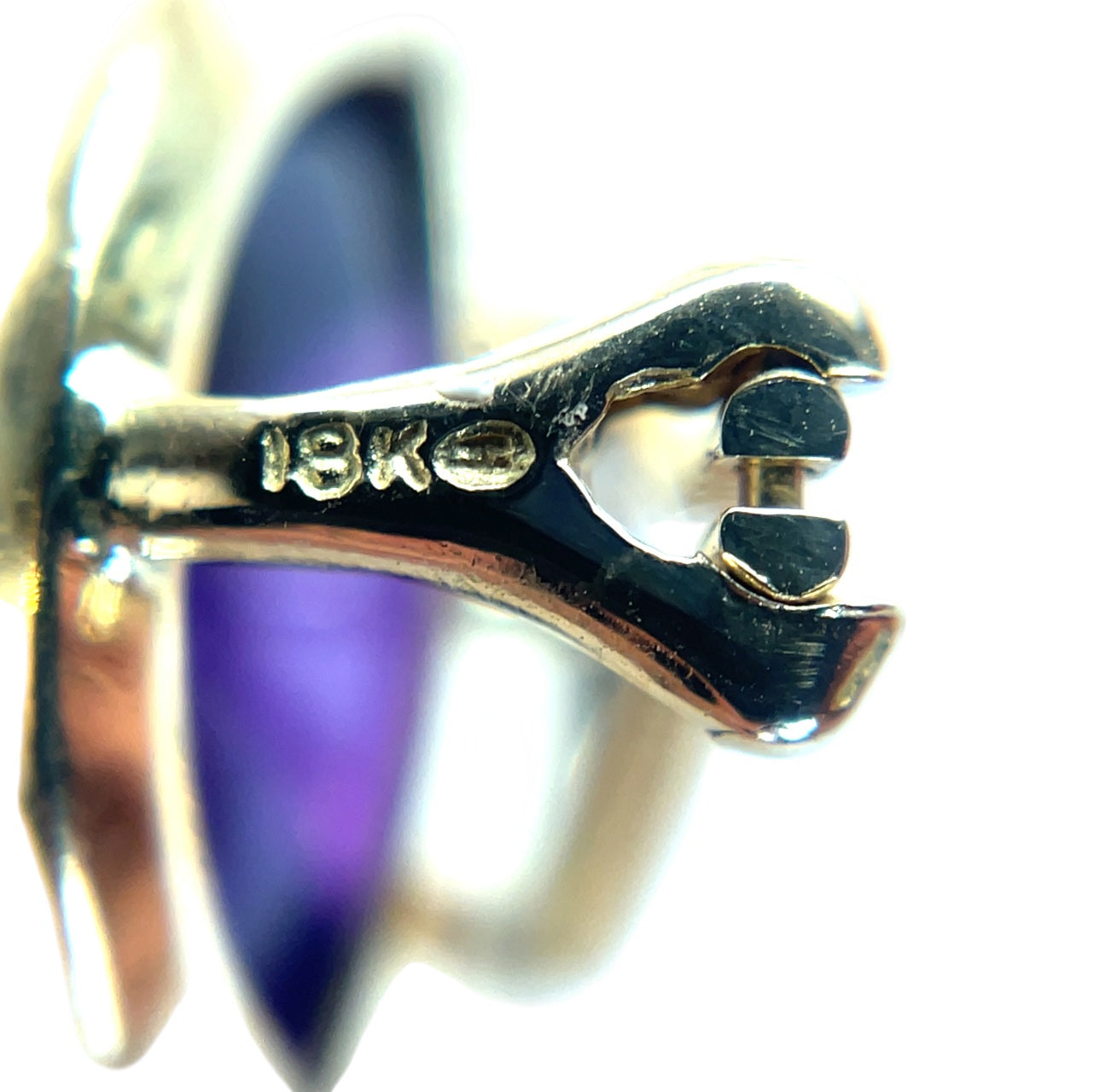 18ct Yellow Gold Amethyst Cabochon Earrings