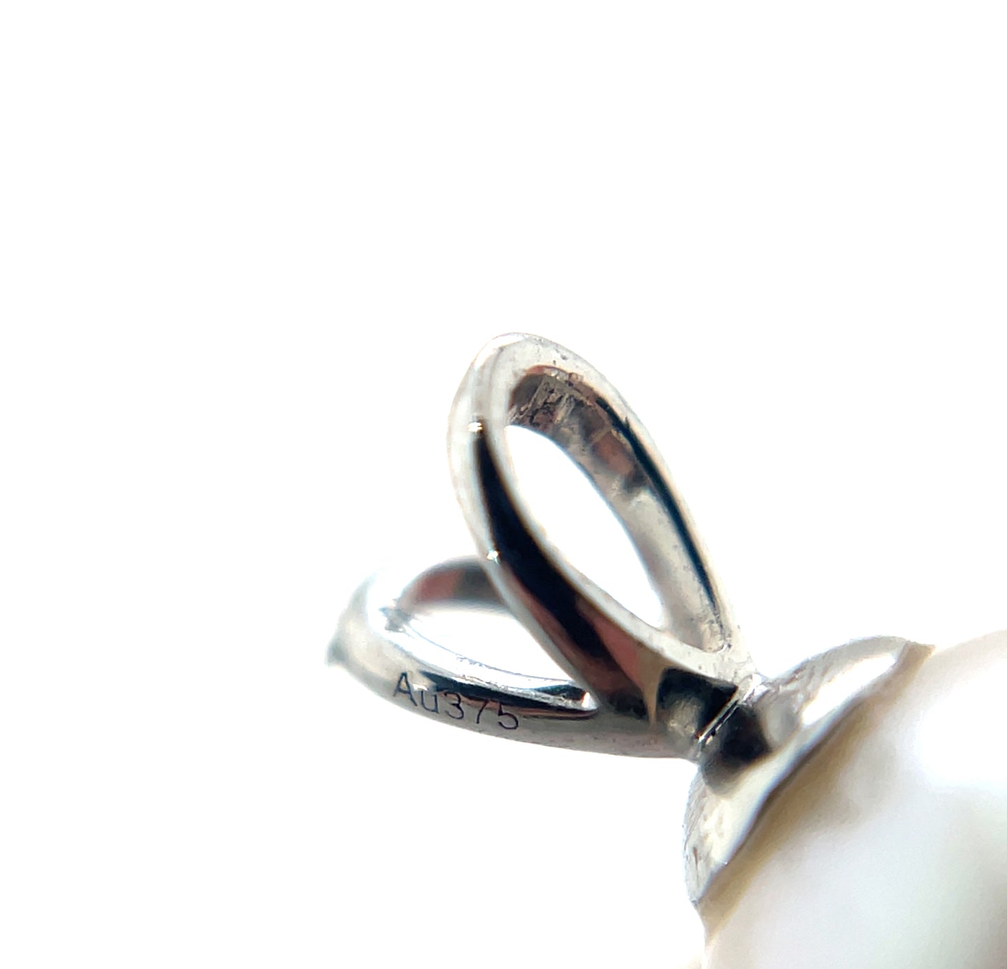 9ct White Gold Freshwater Pearl Drop Pendant