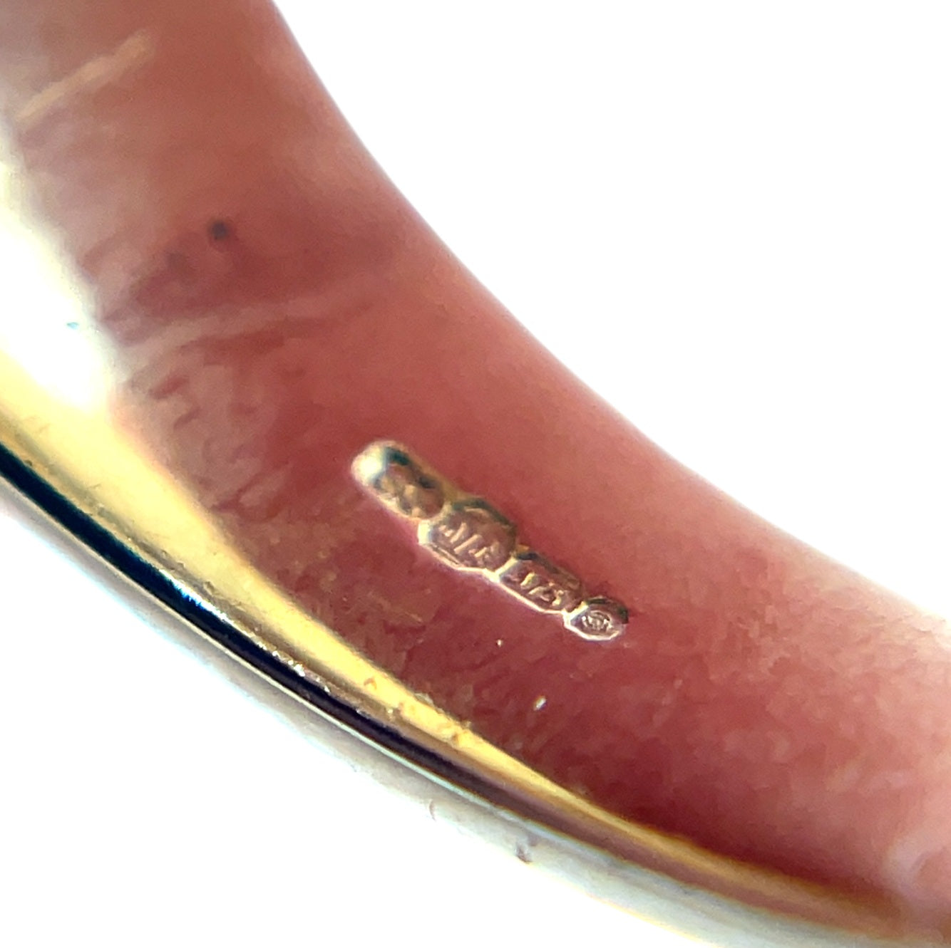 9ct Yellow Gold Ridged Dome Dress Ring (N)