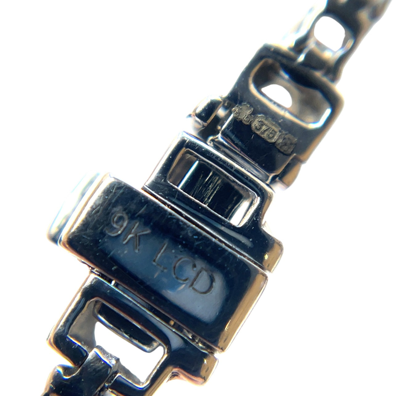 9ct White Gold Lab Grown Diamond Tennis Bracelet (7")