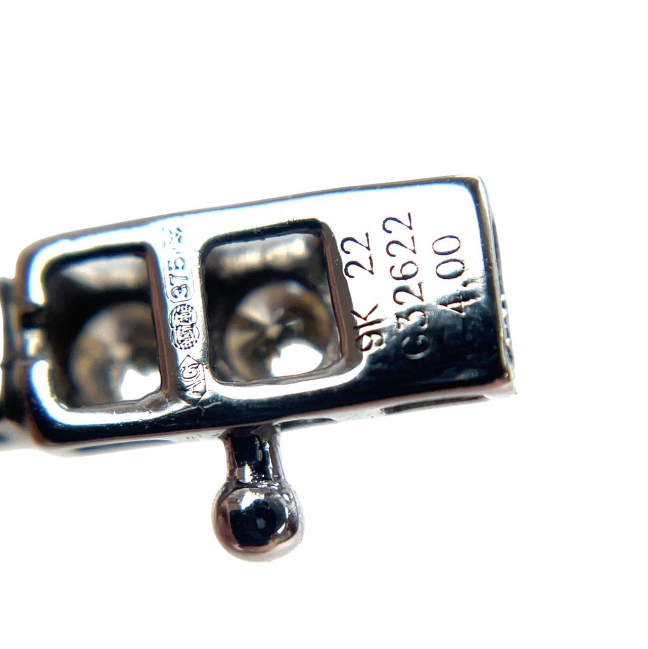 9ct White Gold Diamond Line Bracelet (6.7")