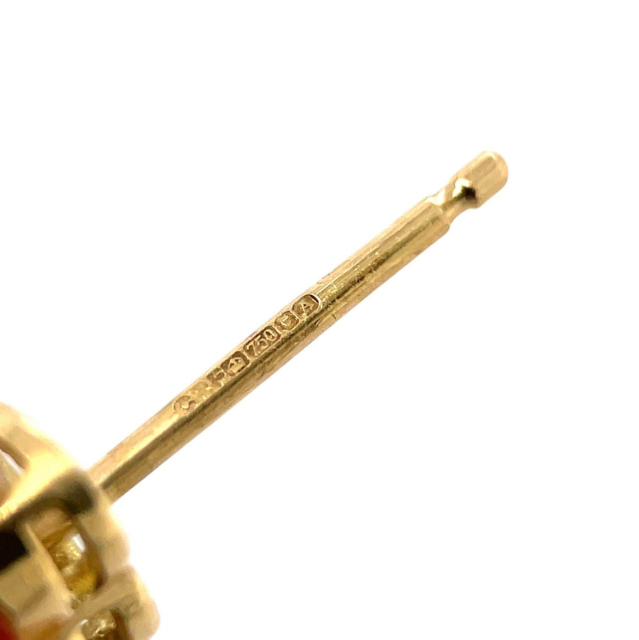 18ct Yellow Gold Diamond Heart Stud Earrings