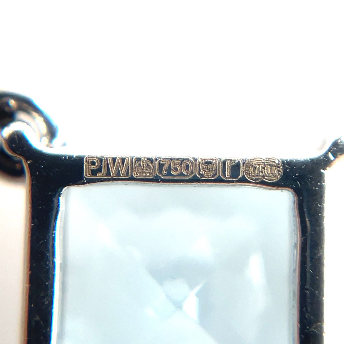 18ct White Gold Aquamarine & Diamond Drop Pendant & Chain